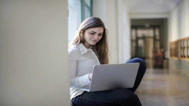 Bisnis Online untuk Mahasiswa