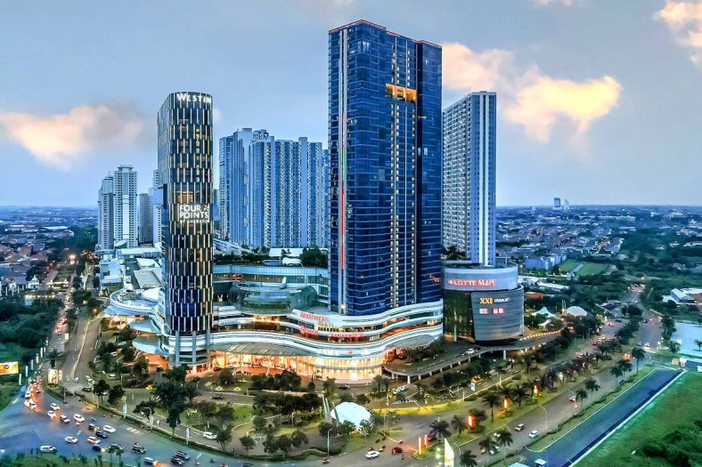 mall terbesar di Surabaya